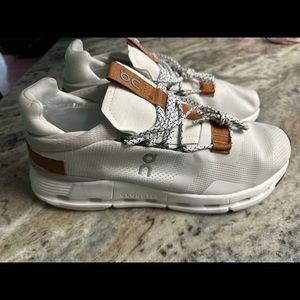 On cloud nova white pearl men size 7